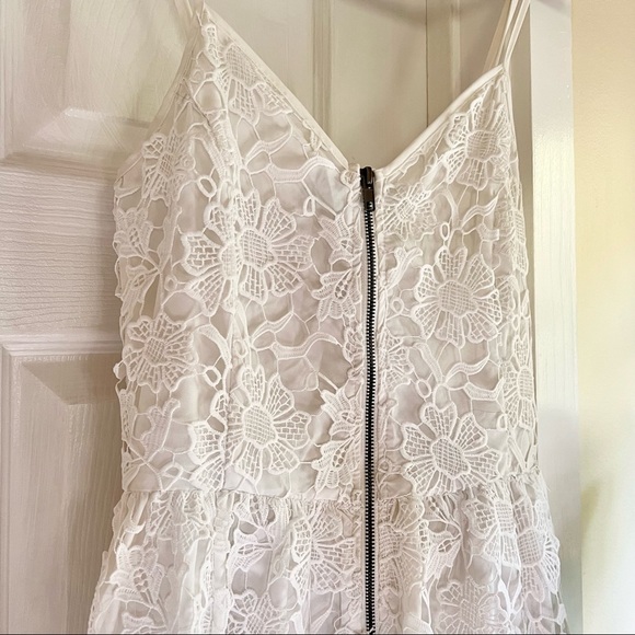 Francesca’s Collections White Lace Sleeveless Sun Dress Casual Wedding Bridal - Picture 2 of 4